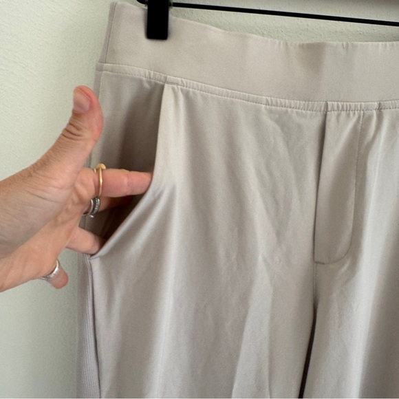 Athleta Brooklyn Pant 8 - Picture 2 of 9